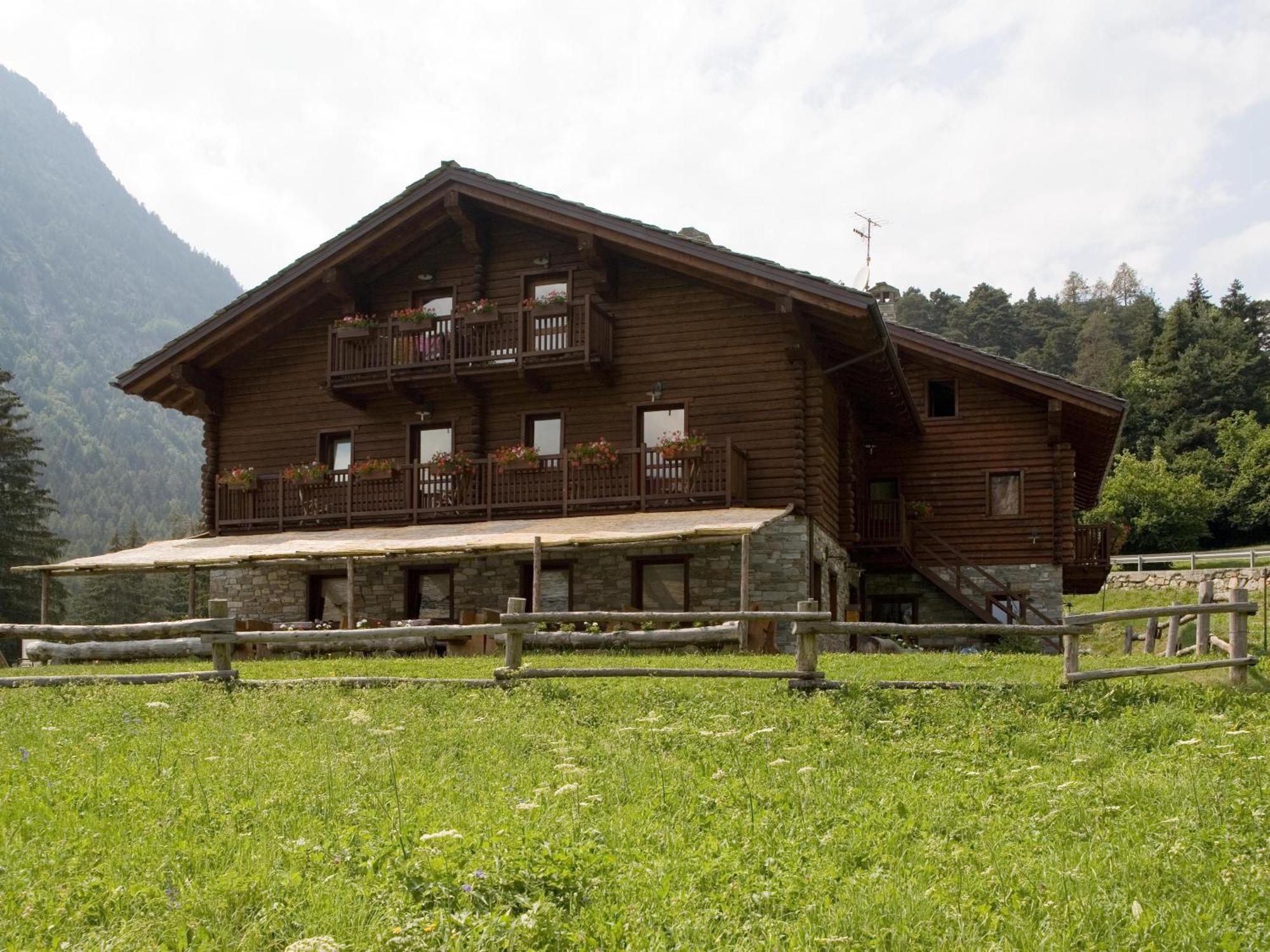 Agriturismo Les Hiboux Brusson Exteriér fotografie